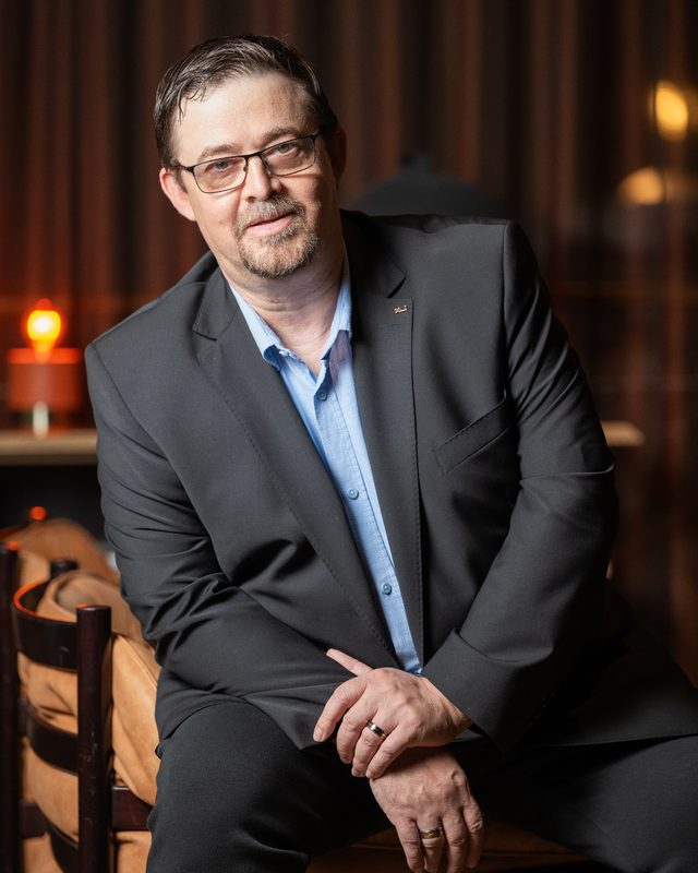 Porträt von Tibor Bauer, „Mr. Schuldenfrei